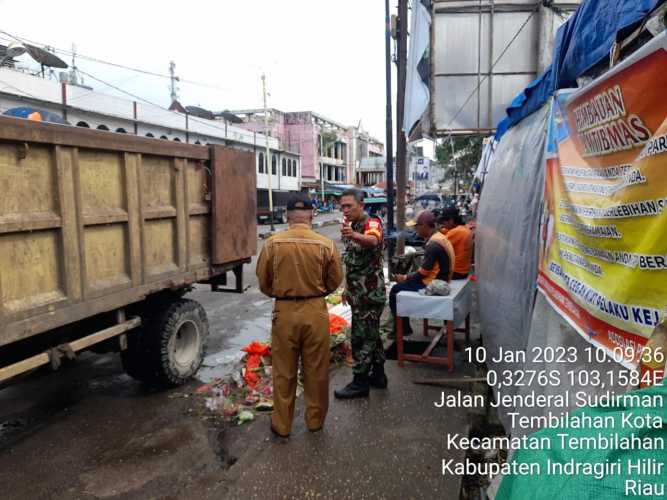 Danpos Koramil Kerahkan Anggota Bantu DLHK