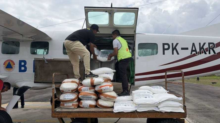 OMC Terus Digesa, 15 Ton Garam Disebar untuk Pancing Hujan di Langit Bumi Lancang Kuning