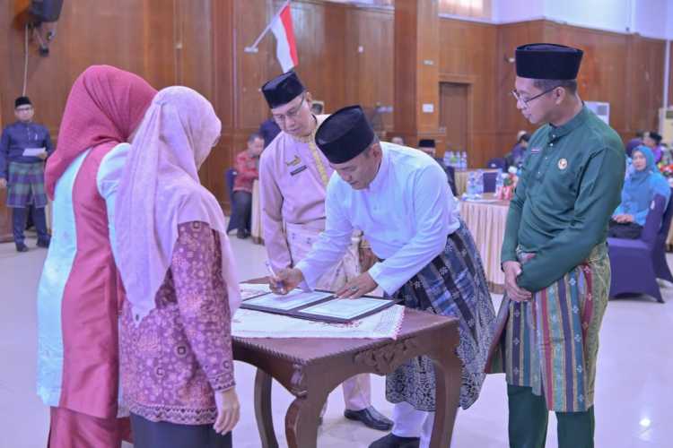 Wakil Bupati Rokan Hilir Jhony Charles Hadiri Peresmian Balai POM di Dumai