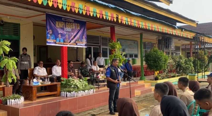 KNPI Inhil Tancap Gas Membangun Generasi Emas, Goes To School di SMKN 1 Tembilahan Jadi Titik Awal