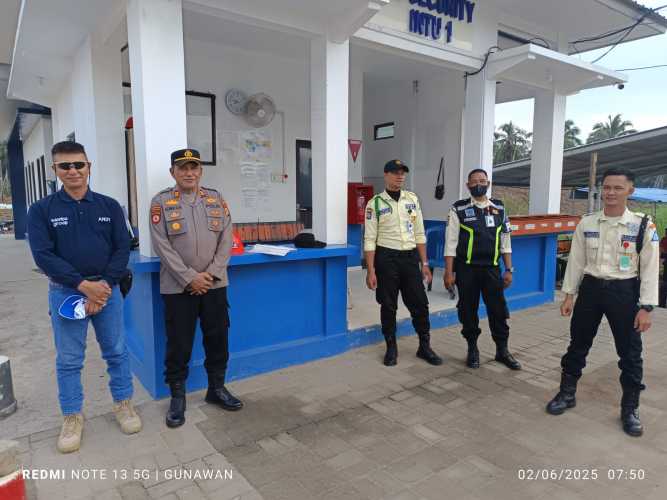 Kapolsek  Pulau Burung Tingkatkan Pengamanan di PT. RSUP melalui Patroli dan Koordinasi