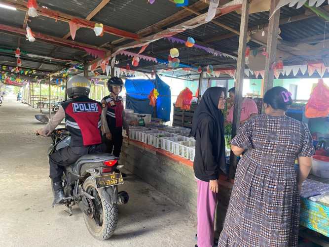 Personil Polsek Kuindra Melaksanakan Kegiatan Patroli Kendaraan Roda Dua Perkuat Harkamtibmas