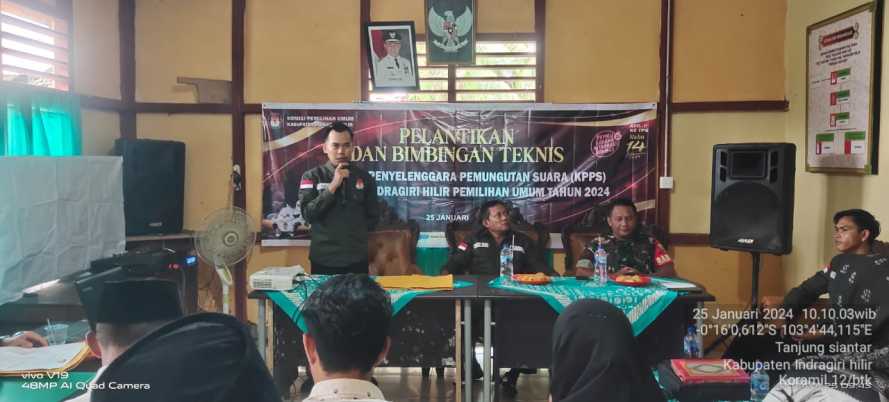 Babinsa Tanjung Siantar Hadiri Pelantikan Penyelenggara Pemilu