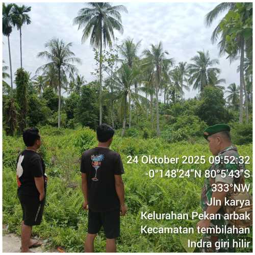Babinsa Pekan Arba Laksanakan Patroli Tapal Batas, Pastikan Kondusivitas Wilayah Terjaga