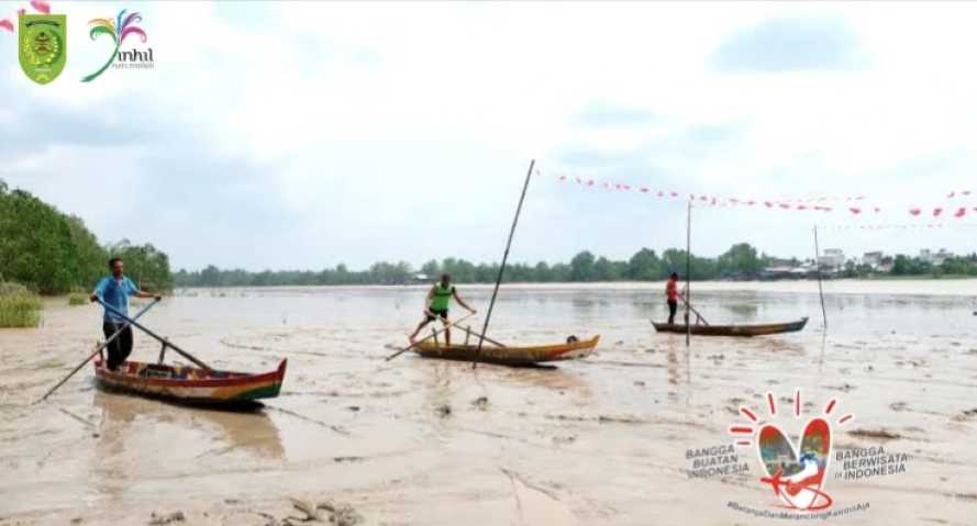 Sampan Leper Transportasi Unik Yang ada di Kabupaten Indragiri Hilir