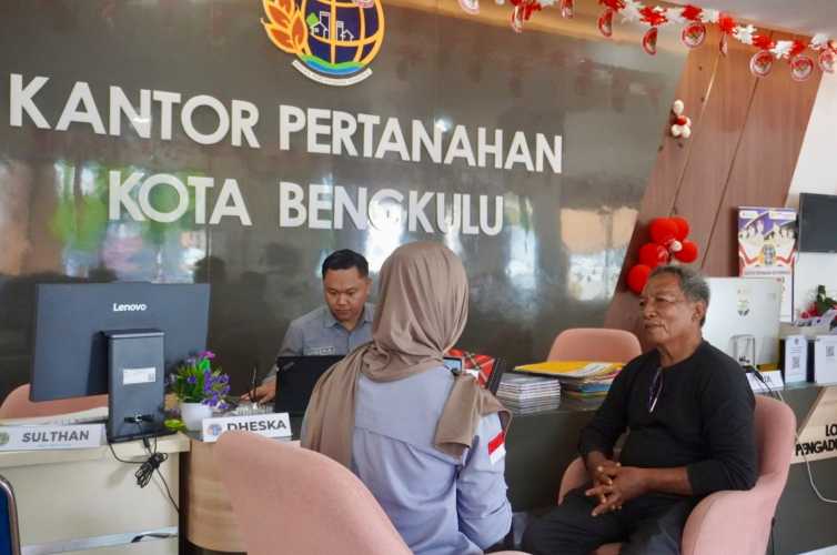 Pengukuran Terjadwal, Warga Kota Bengkulu Rasakan Presisi Waktu Jadwal Ukur Tanah