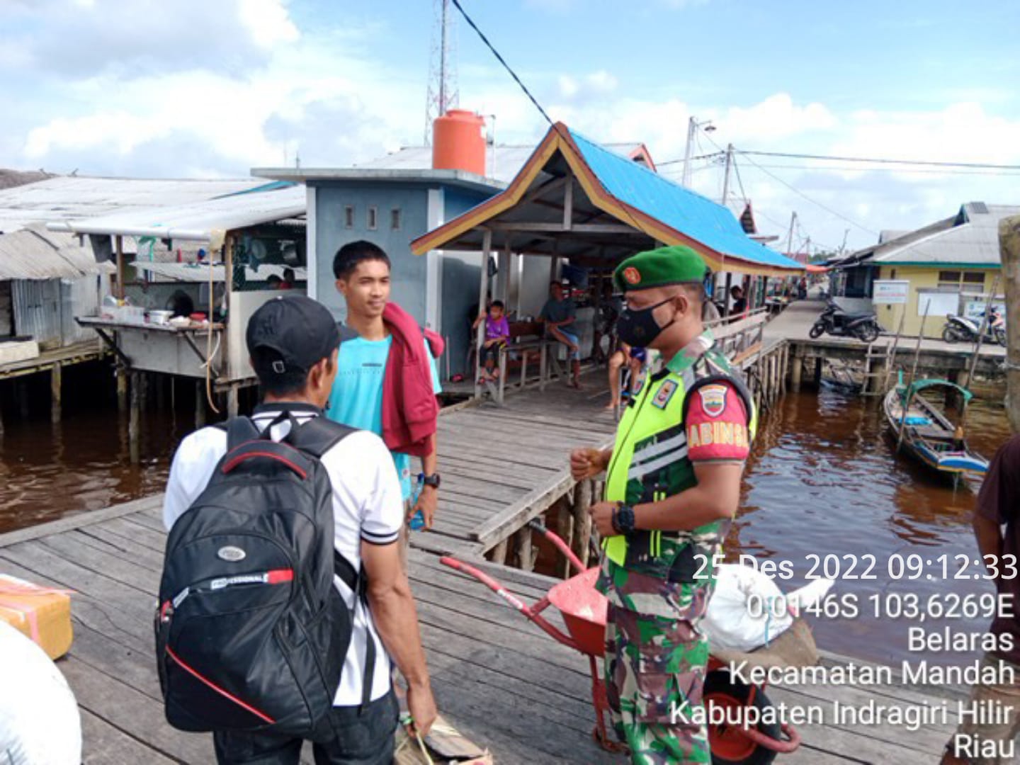 Serda Roni Thabrani Cek Penumpang Mudik di Pelabuhan Rakyat