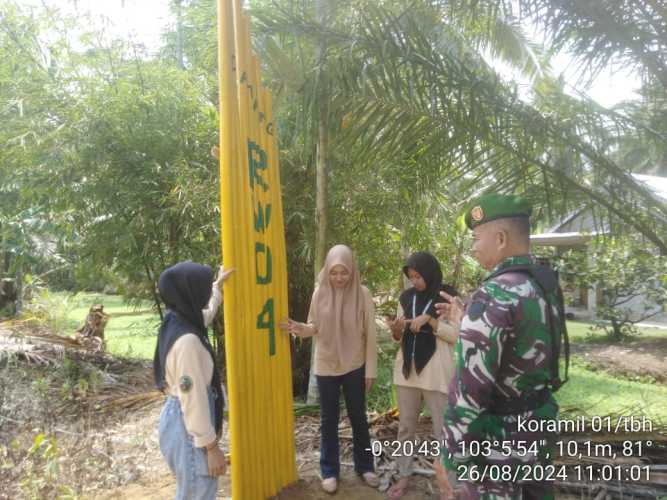 Babinsa Pekankamis Berbaur dengan Mahasiswa Tanamkan Rasa Persatuan