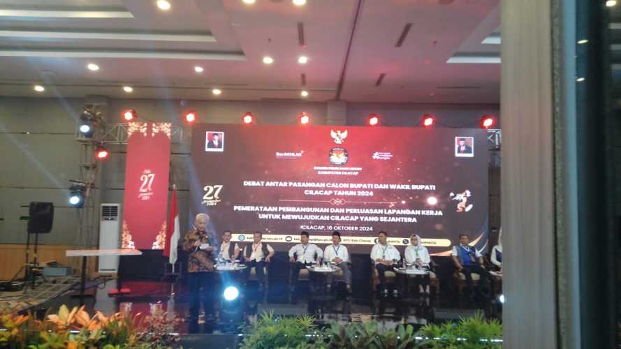 Debat Perdana Cabup Dan Cawabup Cilacap 2024 Berlangsung Meriah