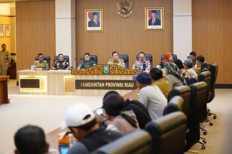 Tuntut Kepastian Relokasi TNTN, Warga Pelalawan Sampaikan Aspirasi ke Pemprov Riau