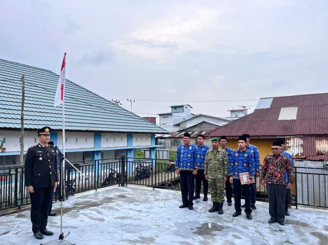 Kapolsek Concong Pimpin Upacara Hari Sumpah Pemuda ke-98 di Kecamatan Concong
