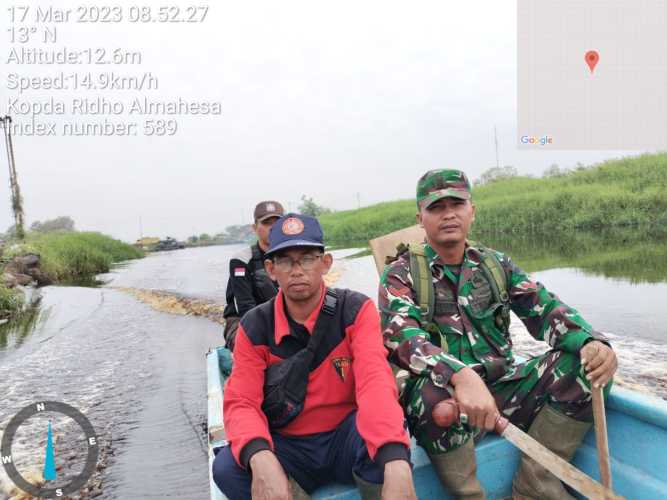 Kopda Ridho Lakukan Patroli Lintas Sungai