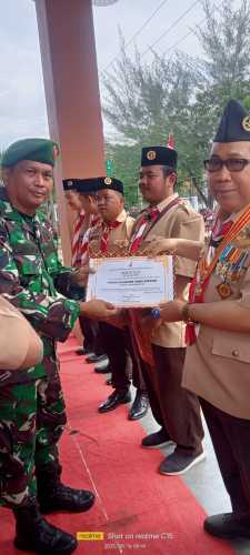 Babinsa Koramil 01/Tembilahan, Serma Nuryadi, turut serta memeriahkan Peringatan Hari Ulang Tahun (HUT) Pramuka ke-64