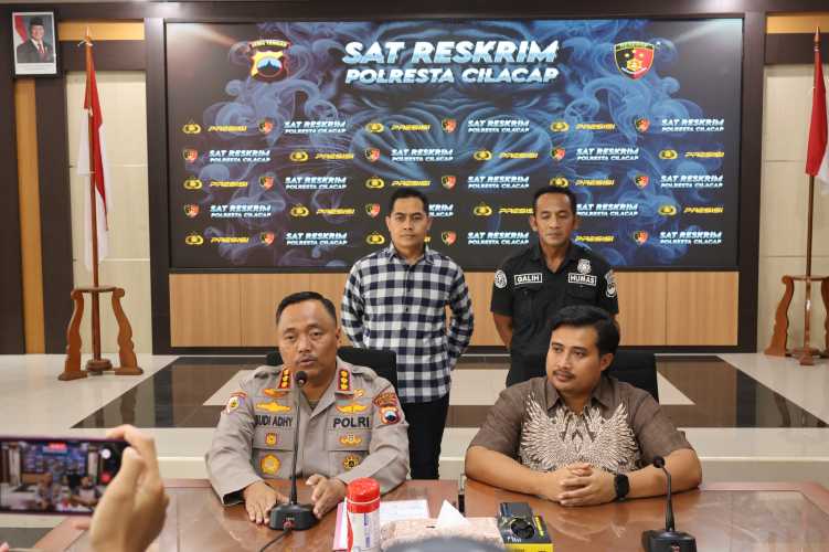 Polisi Selidiki Temuan Mayat Bocah dalam Karung di Cilacap