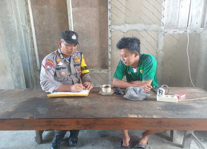 Polsek Pelangiran Sosialisasi Cegah Karhutla Lewat Door to Door System