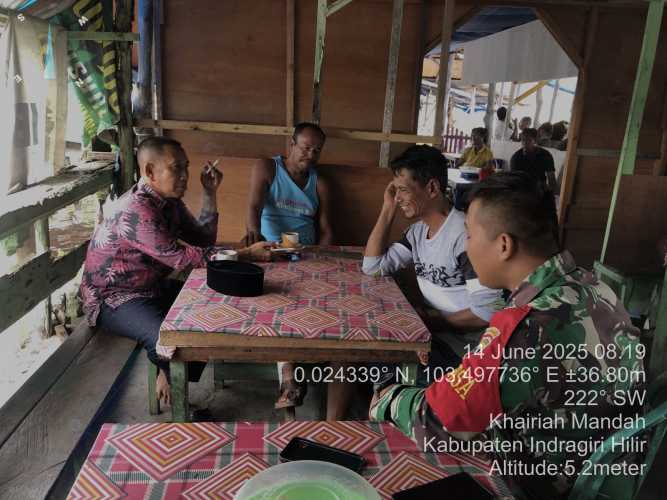 Babinsa Desa Bente Ajak Warga Jaga Kerukunan dan Keharmonisan