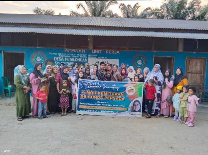 Seminar Parenting dan MoU Kemitraan KB Bunda Persada Bersama Rumah Cerdas Pusat Ponorogo Jawa Timur
