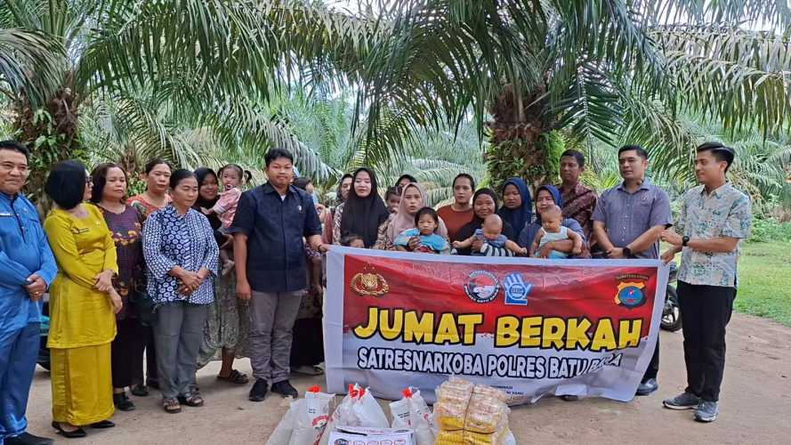 Wujud Nyata Kepedulian, Satresnarkoba Polres Batu Bara Salurkan Sembako untuk Balita Stunting
