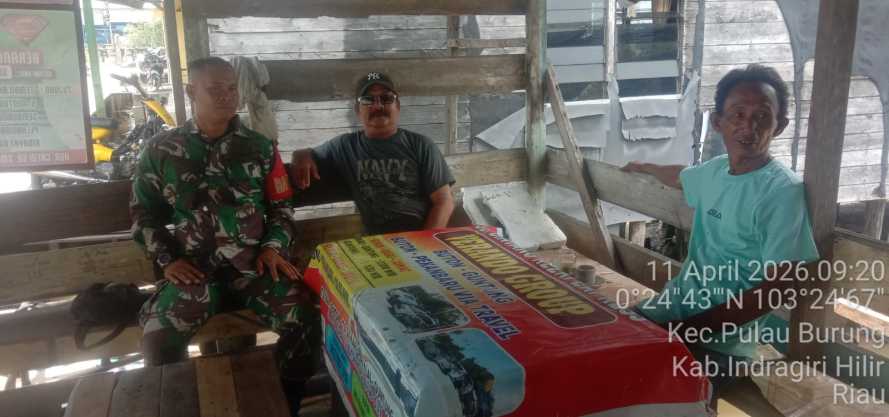 Babinsa Pulau Burung Dorong Kemandirian Ekonomi Warga melalui Komunikasi Sosial