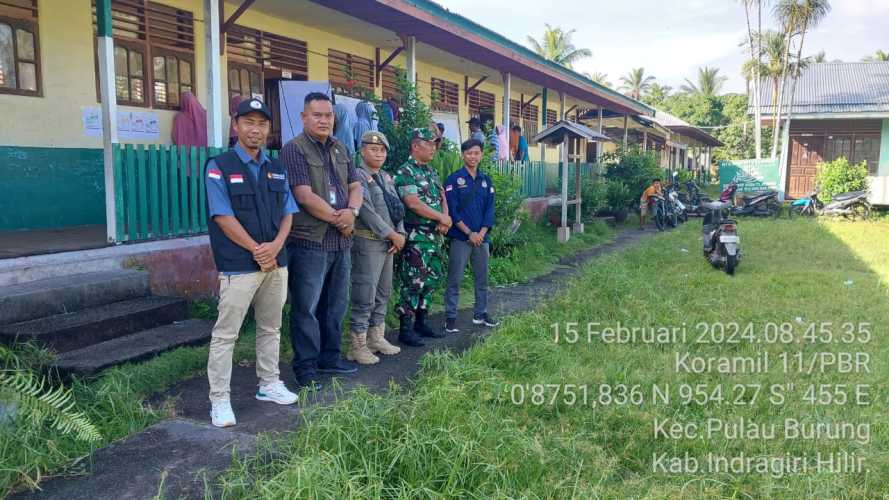 Sertu Wisnu Pam Pengembalian Logistik Pemilu