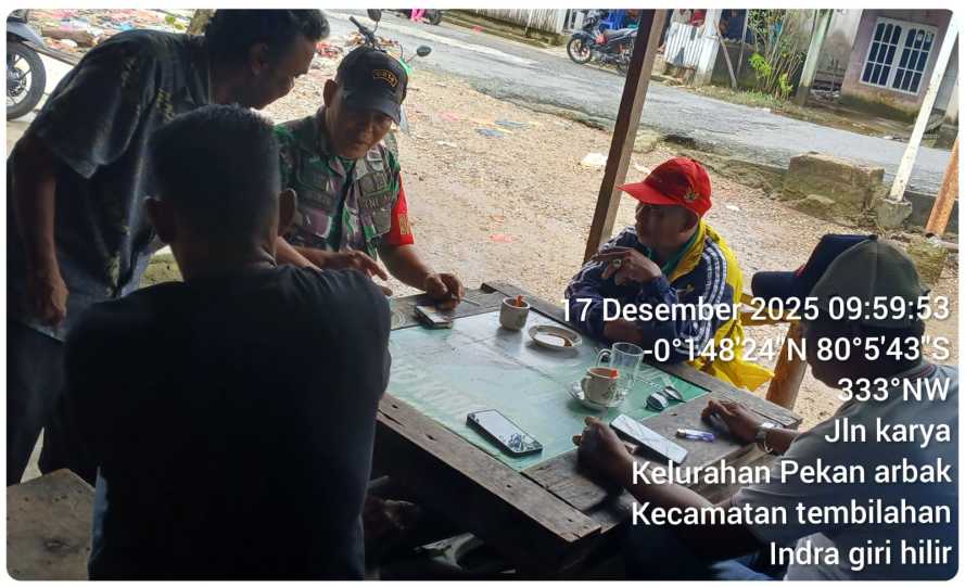 Babinsa Koramil 01/Tembilahan Sosialisasikan Pengamanan dan Kebersihan Lingkungan Jelang Akhir Tahun