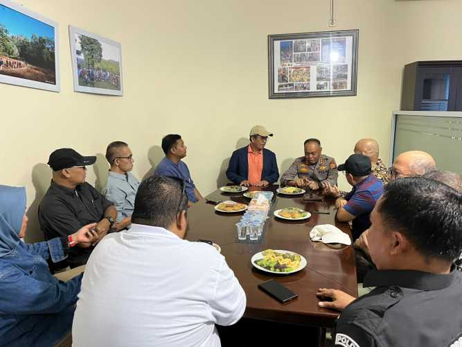 Ramah Tamah PWI Riau dan Bidhumas Polda Riau: Sinergitas Sampaikan Informasi ke Masyarakat