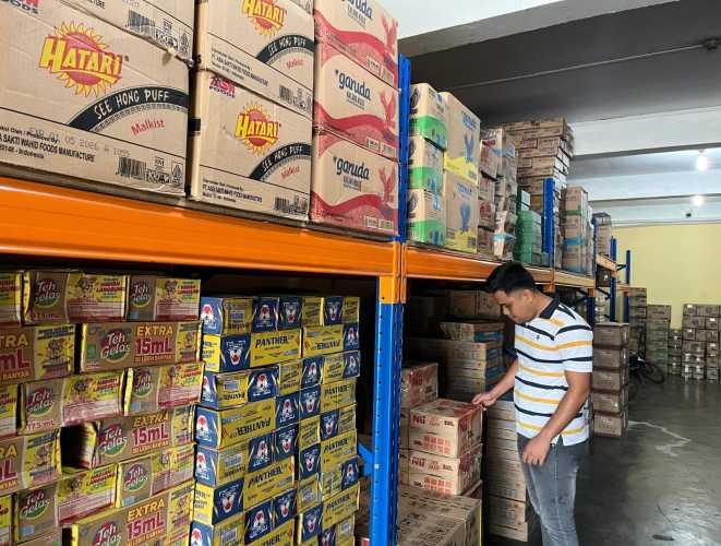 Polsek Pulau Burung Pantau Harga Sembako dan Stok, Pastikan Ketersediaan Aman