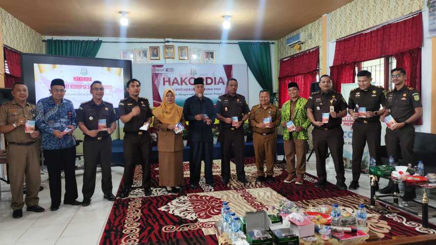 HAKORDIA 2025 di SMPN 1 Tembilahan,Kejari Inhil Ajak Guru dan Tokoh Masyarakat Perkuat Budaya Antikorupsi