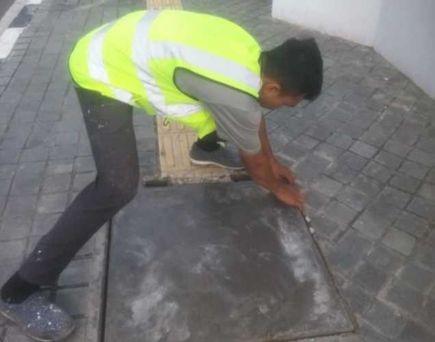 Ganti dengan Material Semen, Agar Penutup Lubang Aman Dari 