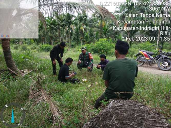 Babinsa Tingkatkan Kewaspadaan Lingkungan