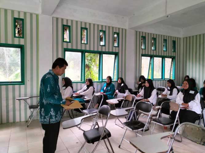 Mahasiswa STAI Ar Ridho Ikuti Ujian Akhir Semester Ganjil Tahun Ajaran 2025/2026