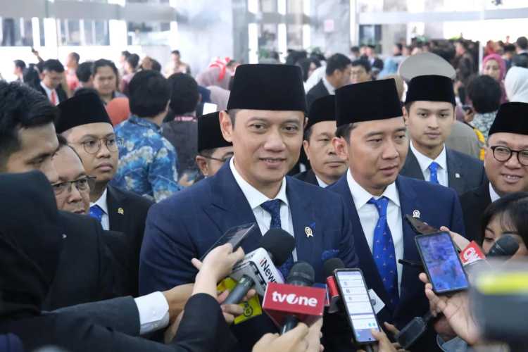 Usai Ikuti Sidang Tahunan DPR-MPR RI, Menteri AHY Bertolak ke Kaltim untuk Ikuti Rangkaian Acara HUT ke-79 RI di IKN