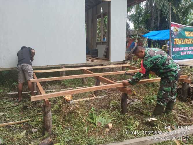 Keberlanjutan Kegiatan Babinsa dalam Bedah Rumah Tidak Layak Huni dapat Respon Positif