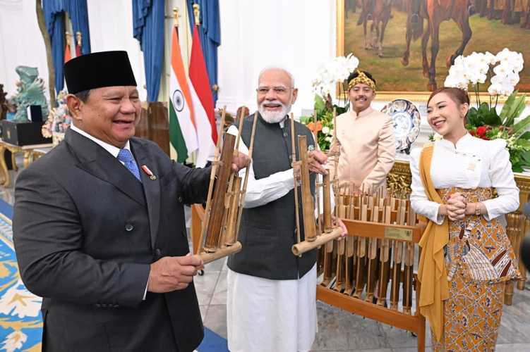 Oleh-Oleh Diplomasi dari Presiden Prabowo, Angklung Warnai Kehangatan Pertemuan dengan PM Narendra Modi