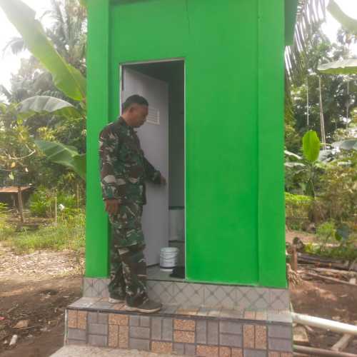 Pembangunan MCK dalam Program TMMD ke-123 Kodim Inhil Segera Rampung, Warga Desa Karya Tunas Jaya Antusias Menyambut