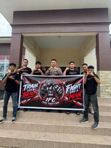 Kapolsek Tembilahan, Pembina IFC, Lepas 6 Fighter Berlaga di Gebuk Jambi Kapolda Fighter Match 2026