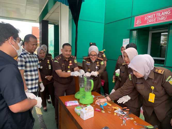 Kejari Indragiri Hilir Musnahkan 418 Gram Sabu dan 175 Butir Ekstasi, Tegaskan Komitmen Perangi Narkotika