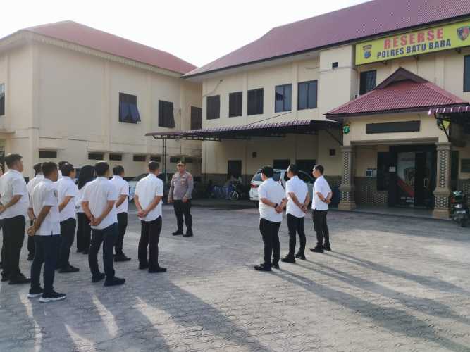 Kapolres Batu Bara Pimpin Apel Fungsi Sat Reskrim dan Sat Resnarkoba, Tekankan Pentingnya Soliditas dan Integritas