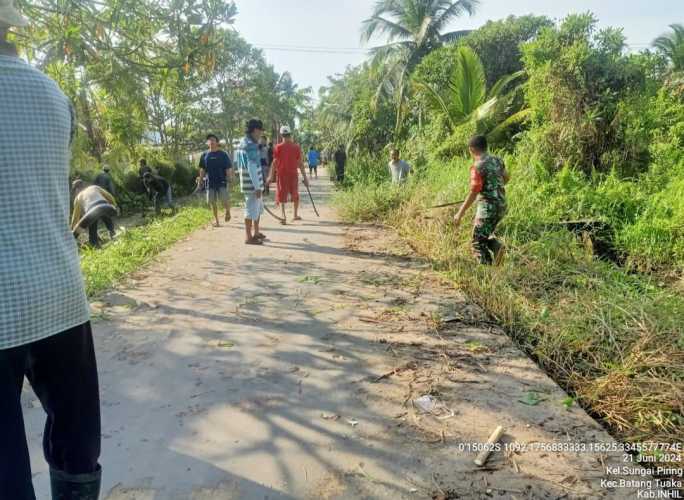 Babinsa Berdayakan Masyarakat Dalam Gerakan Jumsih