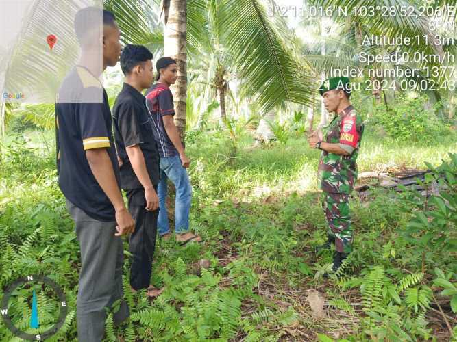 Babinsa Belaras Terus Membina Jaring Karhutlah Agar Bekerja Maksimal