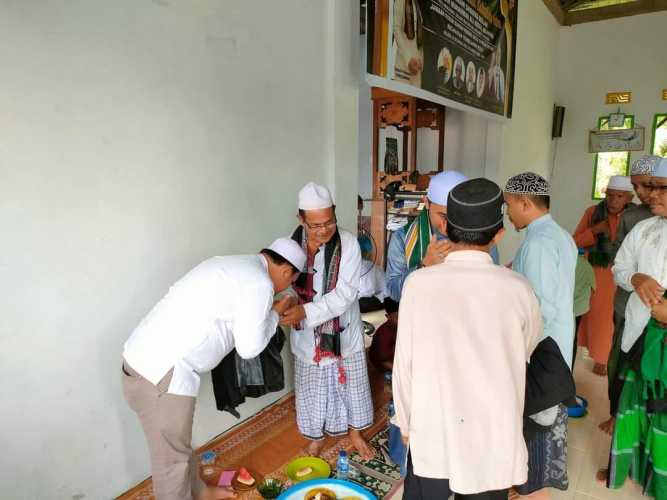 PeringatanHardiknas,Kades Ahmad Ependi ;Mari Muliakan Para Guru