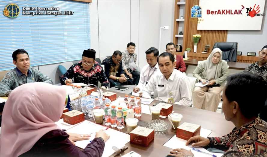 Kantor Pertanahan Indragiri Hilir Hadiri Rapat Koordinasi Pembahasan Status Kawasan dan Penyelesaian SHM di UPT Tiram Jaya