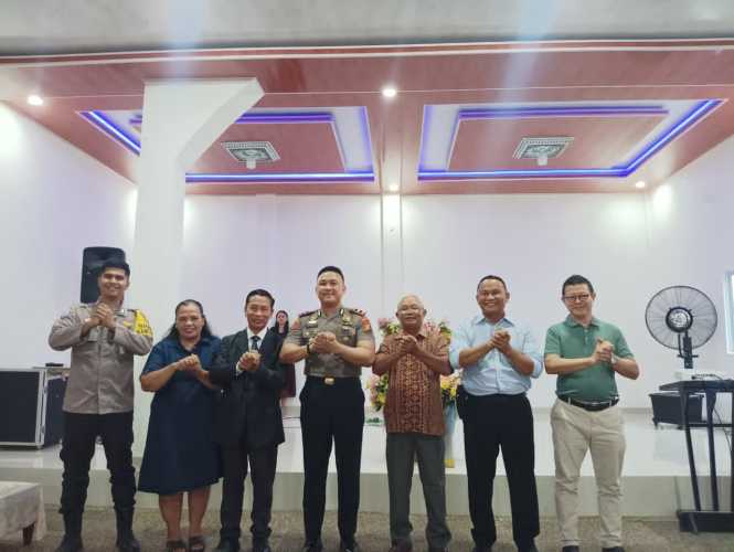 Kapolsek Tembilahan Laksanakan Minggu Kasih, Ajak Masyarakat Jaga Kamtibmas dan Peduli Lingkungan