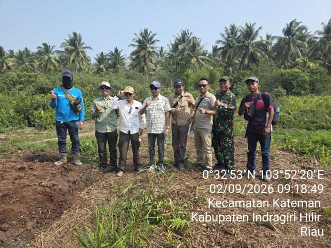 Babinsa Koramil 11/Pulau Burung Dampingi Survey Lokasi Lahan Eks PT RSUP Bersama PT APN dan Koperasi Al-Faruq Jaya Lestari