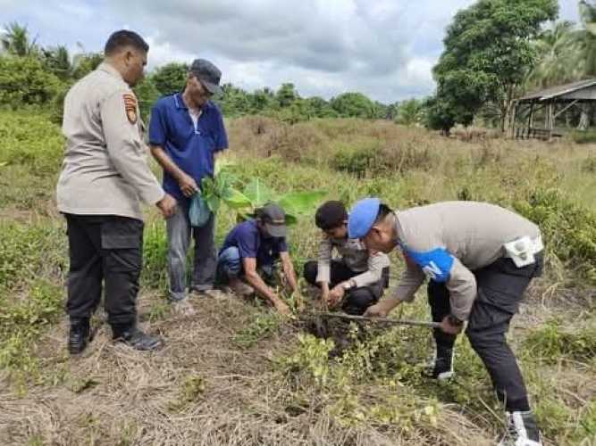 Gerakan Tanam 21.000 Pohon Serentak di Enok, Wujud Komitmen Kepolisian Jaga Kelestarian Lingkungan