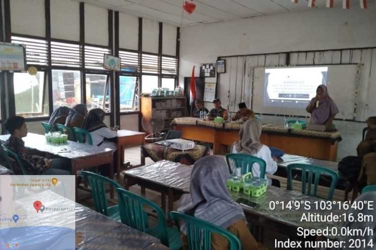 Babinsa Koramil 12/Batang Tuaka Hadiri Sosialisasi BOS dan PIP, Dukung Inovasi Pembelajaran Deep Learning di SD 001