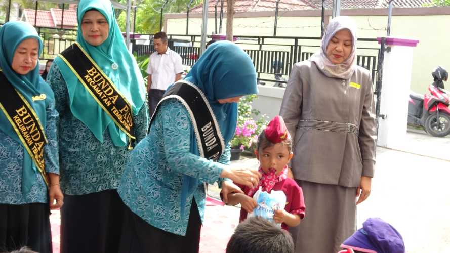 Bunda PAUD Indragiri Hilir Katerina Susanti Herman sambangi TK Viedu Inklusi