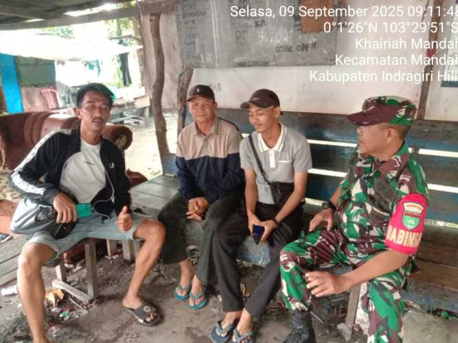 Babinsa Bakau Aceh Perkuat Keharmonisan Sosial Melalui Komunikasi Intensif dengan Warga