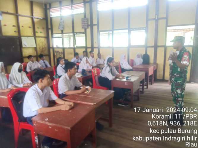 Serda Supardiyanto Berikan Serikit  Materi Wasbang Kepada Siswa Siswi SMP