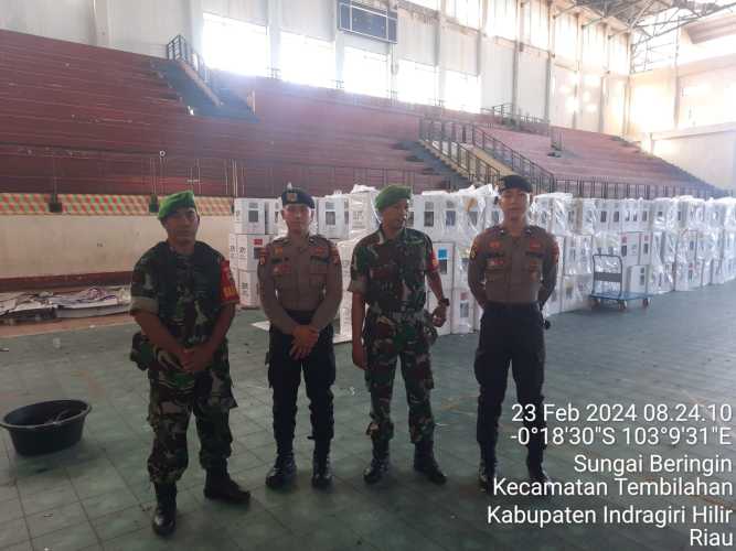 Serda Suratno Laksanakan Pengamanan Rapat Pleno Rekapitulasi Perhitungan Hasil Suara hasil Pemilu